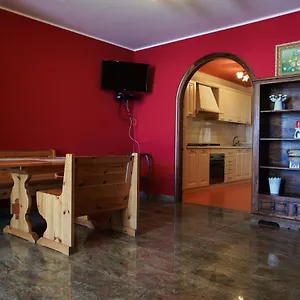 Nick & Santo's Holiday Homes Beach Front Lux , Giardini Naxos Italia