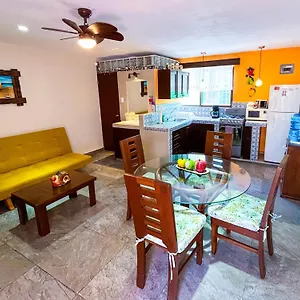 Cande's , Isla Mujeres Messico